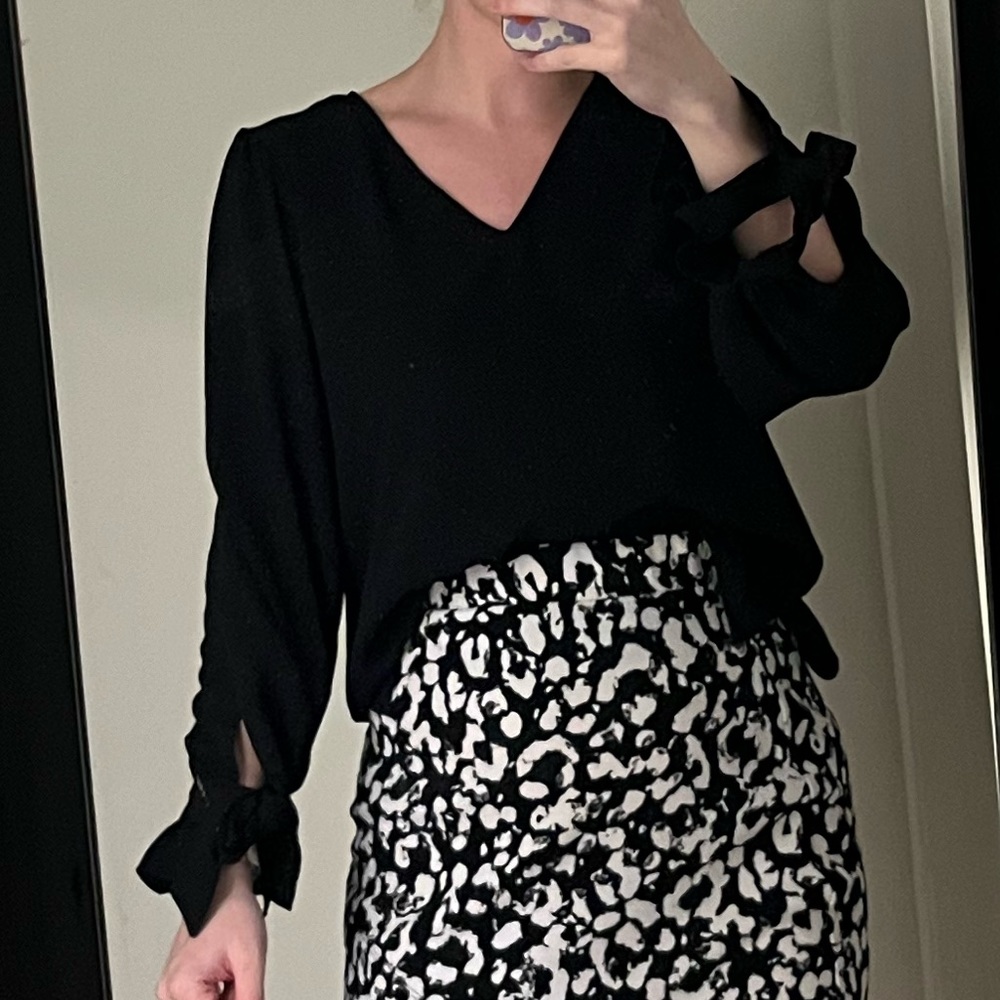 Cece Tie Sleeve Top